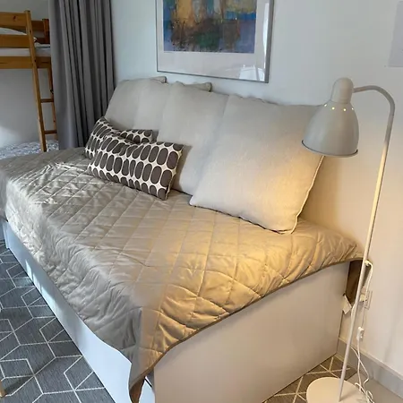 Apt17 - Quiet Countryside - Only Minutes From *