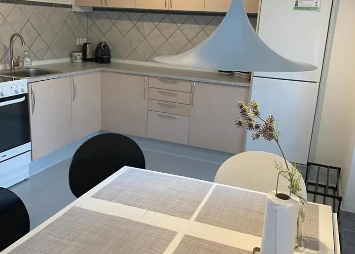 Apt17 - Quiet Countryside - Only Minutes From Apartment *